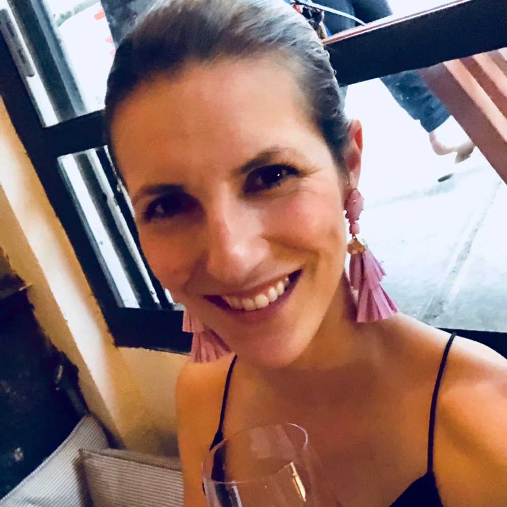 Meet your Posher, Alexis